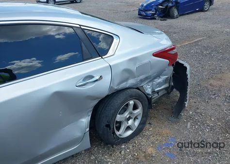 2018 Nissan Altima 2.5 S из США, поврежденный, VIN 1N4AL3AP3JC283220